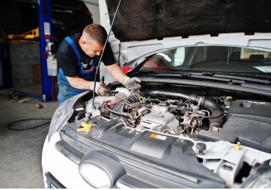 Car Mechanic Near Me in Dubai | Trusted Auto Repair Shop Car Mechanic Near Me in Dubai | Trusted Auto Repair Shop