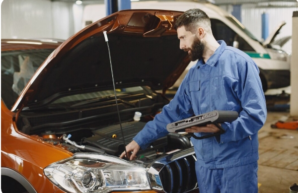 Essential Car Maintenance in Dubai: Keep Your Vehicle Desert-Ready