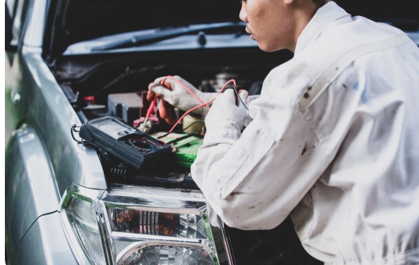 Professional Car Battery Change and Mechanical Repair Services in Mudon, Dubai