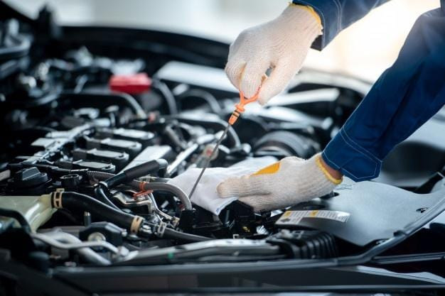 Car mechanic in dubai